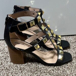 Qupid Black and Gold Studded Heels